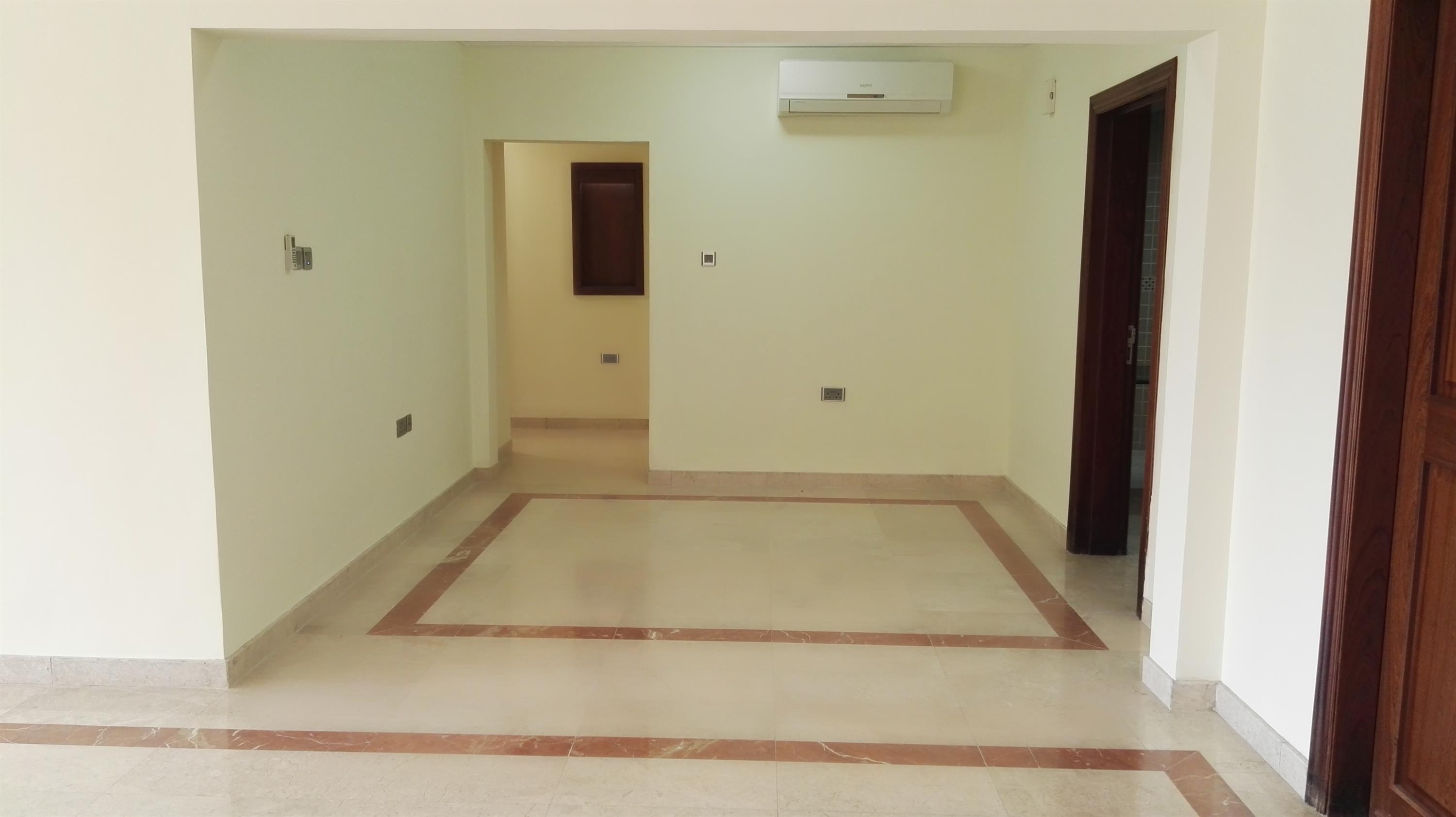 Bait Al Qurum Flat 12